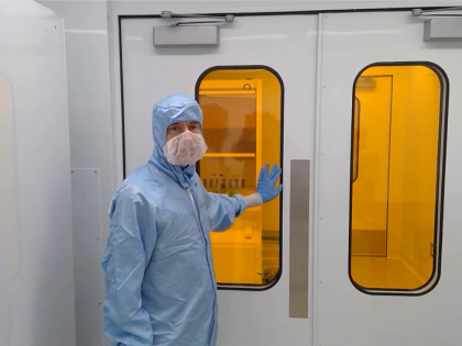 https://www.mecart-cleanrooms.com/wp-content/uploads/sites/2/2020/04/Yellow-Room-Cleanroom-Nanotechnology-1000-x-750-e1620758312726.png