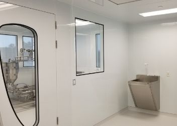 Biotech Cleanroom for Allergy Immunotherapy 352 x 250 (5)