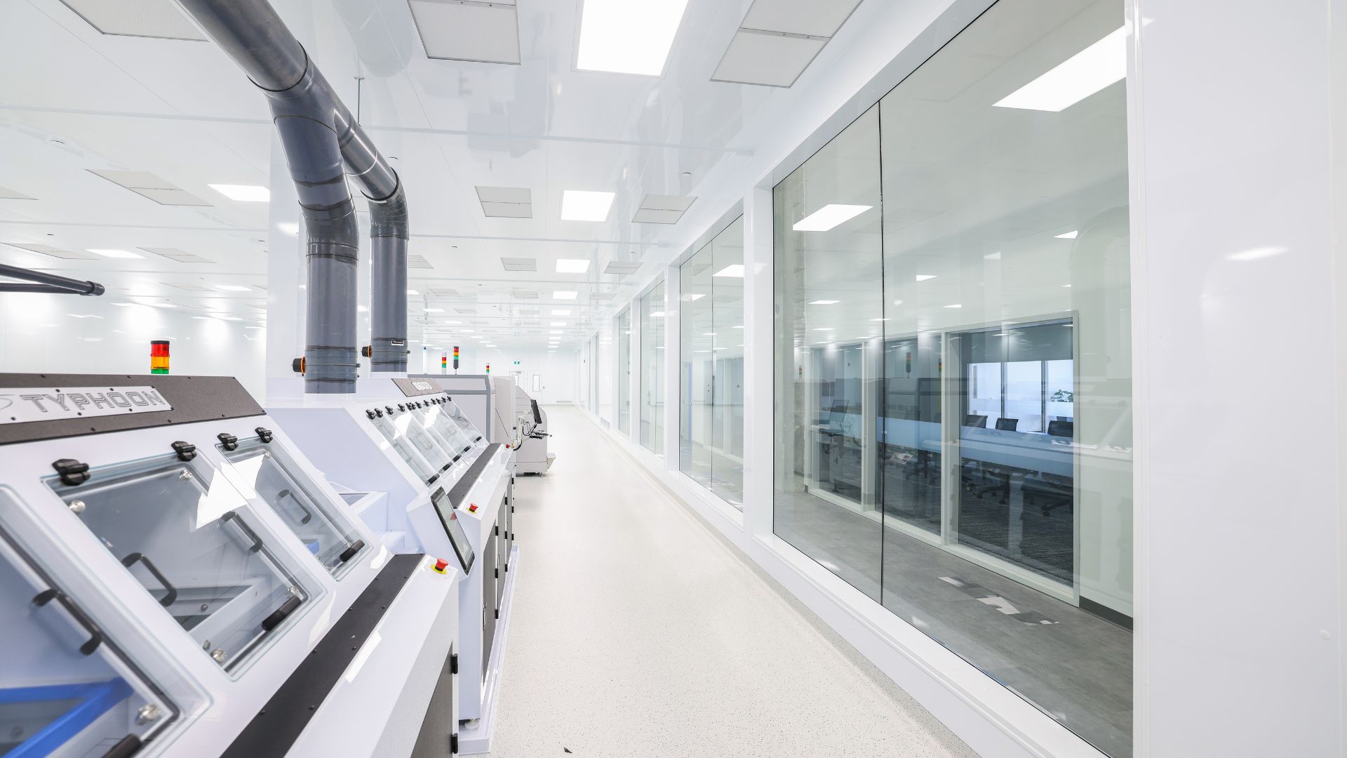 Class 10,000 Clean Room for SMT Manufacturing in a Semiconductor Fab