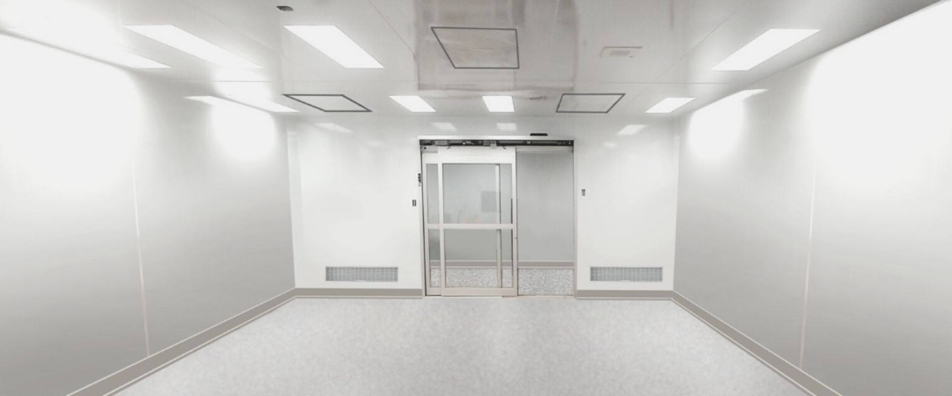 CLASS 10000 ISO 7 CLEANROOM FOR ELECTRONIC COMPONENT PRODUCTION