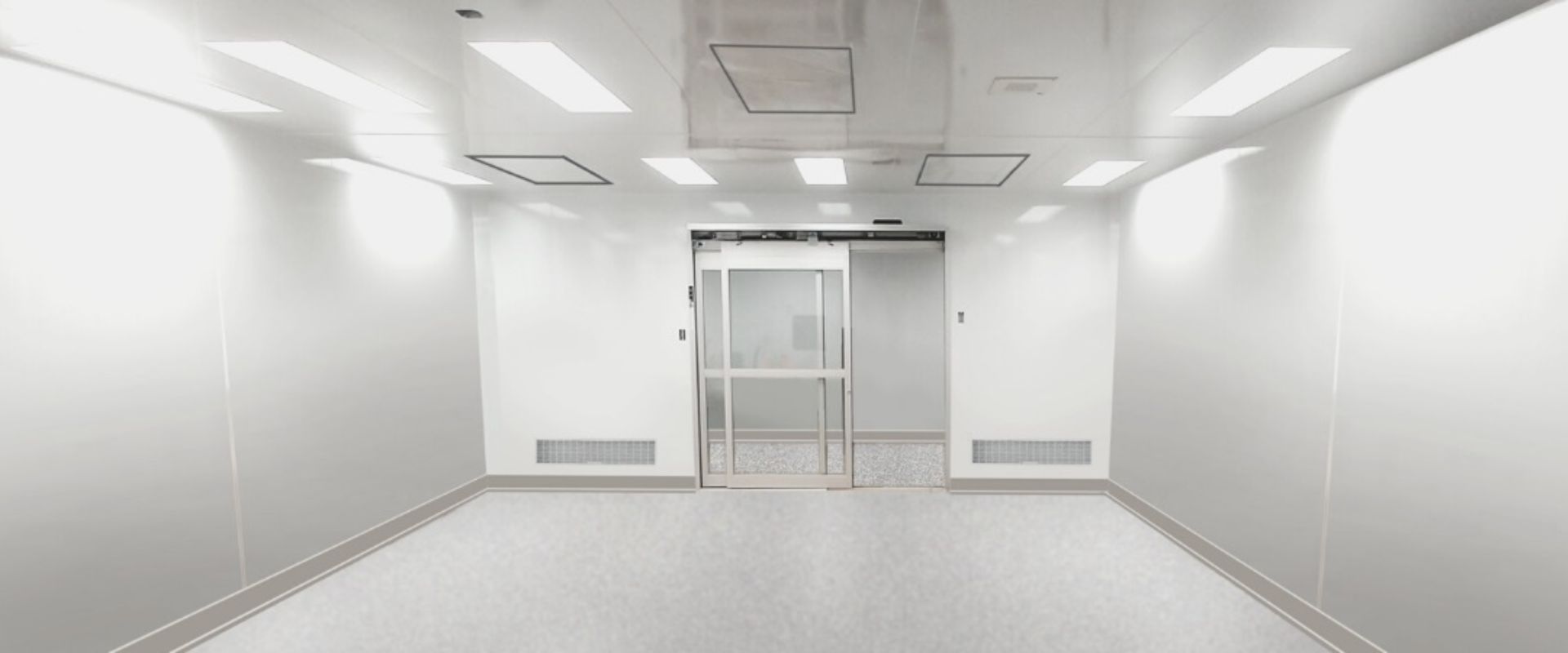 CLASS 10000 Cleanroom / ISO 7 CLEANROOM FOR ELECTRONIC COMPONENT PRODUCTION