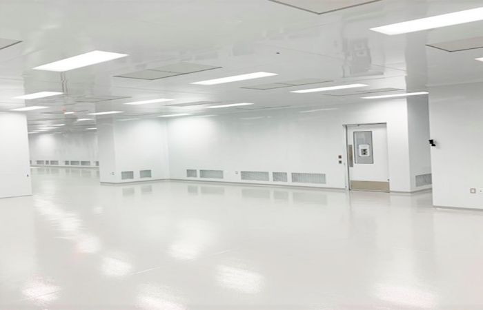 GMP MODULAR CLEANROOM FOR VACCINE PLASTIC COMPONENTS 700 x 450 (1)