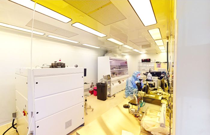 ISO 5 NANOFABRICATION CLEANROOM FACILITY 700 x 450 (3)