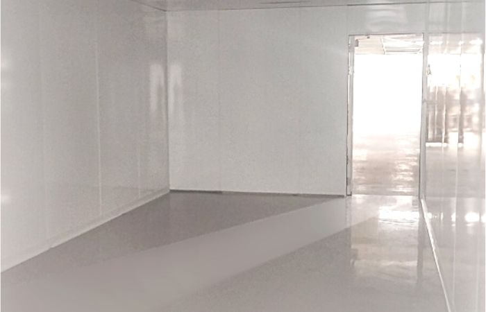 CLASS 10000 Cleanroom / ISO 7 CLEANROOM FOR ELECTRONIC COMPONENT PRODUCTION