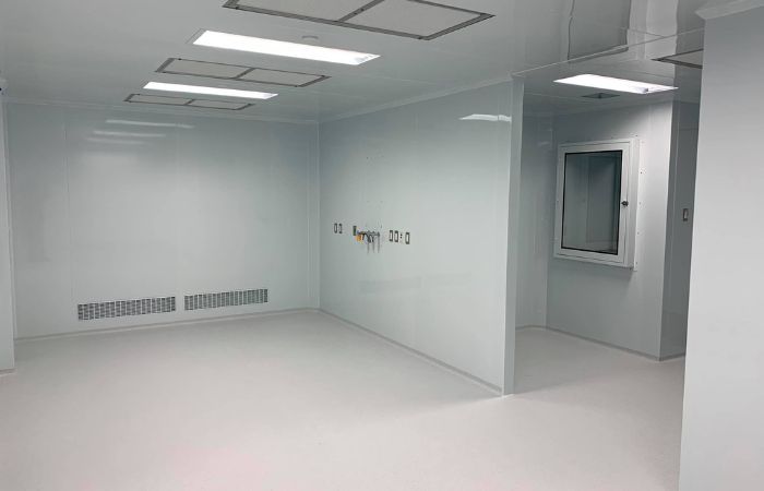 CLINICAL MANUFACTURING FACILITY FOR CELL AND GENE THERAPY – GMP CLEANROOM 700 x 450 (6)