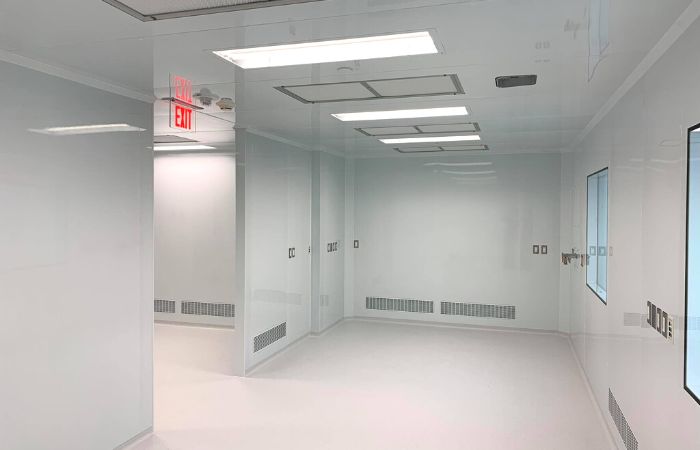 CLINICAL MANUFACTURING FACILITY FOR CELL AND GENE THERAPY – GMP CLEANROOM 700 x 450 (6)