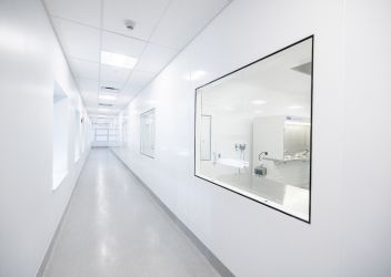 Freestanding Cleanroom for 503B Compounding Pharmacy - MECART Cleanroms - 352 x 250 (7)